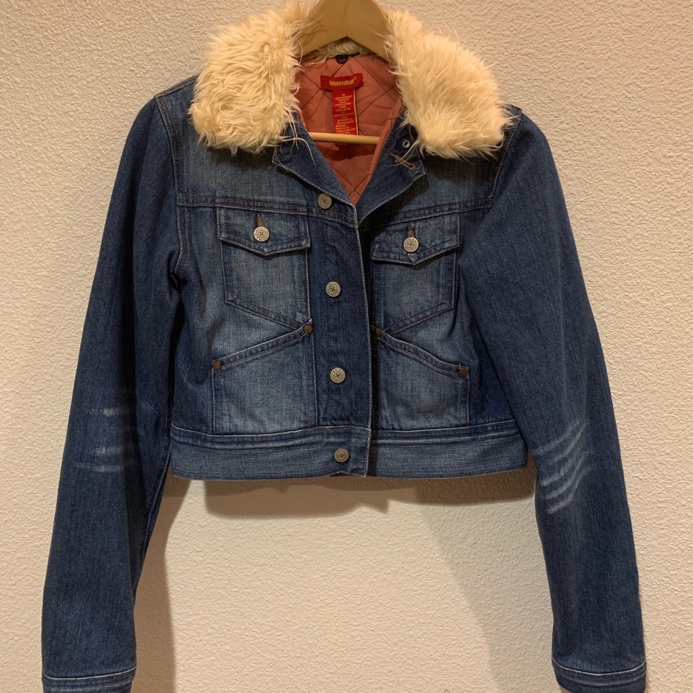 Vintage denim jean jacket faux fur fuzzy neck collar NWOT quilted lined cropped